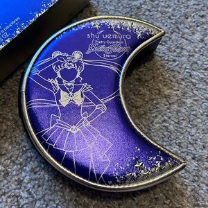 Sailor Moon Shu Uemura Moon Crisis eyeshadow palette